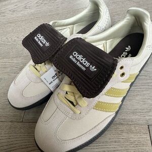 Adidas Samba sneakers
